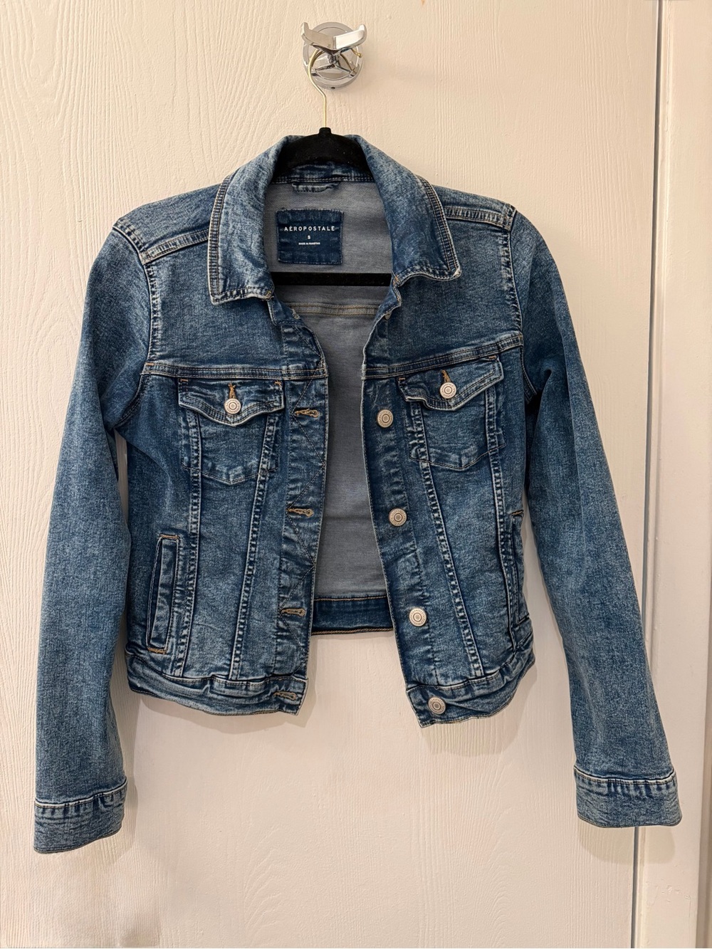 Aeropostale Women's Distressed Medium Blue Denim Trucker Jacket